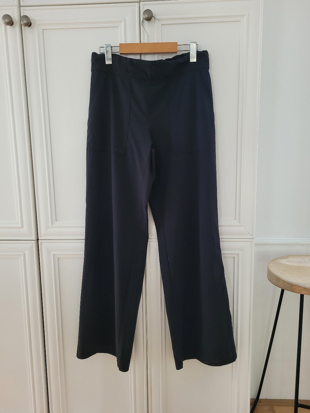ATHLETA SWEAT WICKING LIGHTWIEGHT PANTS 8